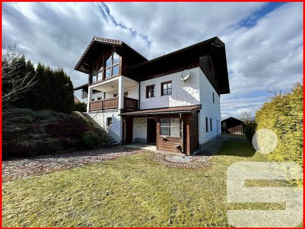 Einfamilienhaus zum Kauf 429.000 € 8 Zimmer 235,2 m² 932 m² Grundstück Neudorf Grafenau 94481