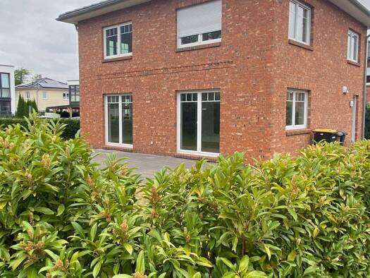 Haus zur Miete 2.350 € 4 Zimmer 142 m² 390 m² Grundstück frei ab sofort Quickborn 25451