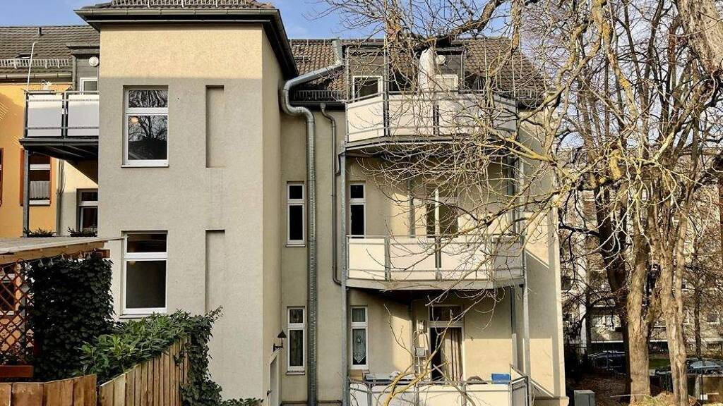 WG-Zimmer zum Kauf 82.000 € 3 Zimmer 77 m² 1. Geschoss frei ab sofort Ostviertel Gera 07545