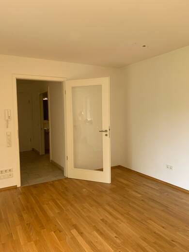 Wohnung zur Miete 960 € 3 Zimmer 83,7 m² EG Straubing 94315