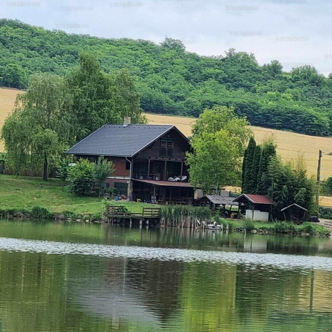 Teich-/Fischwirtschaft zum Kauf provisionsfrei 440.000 € 280 m²<br/>Fläche 100.000 m²<br/>Grundstück Siófok 8600