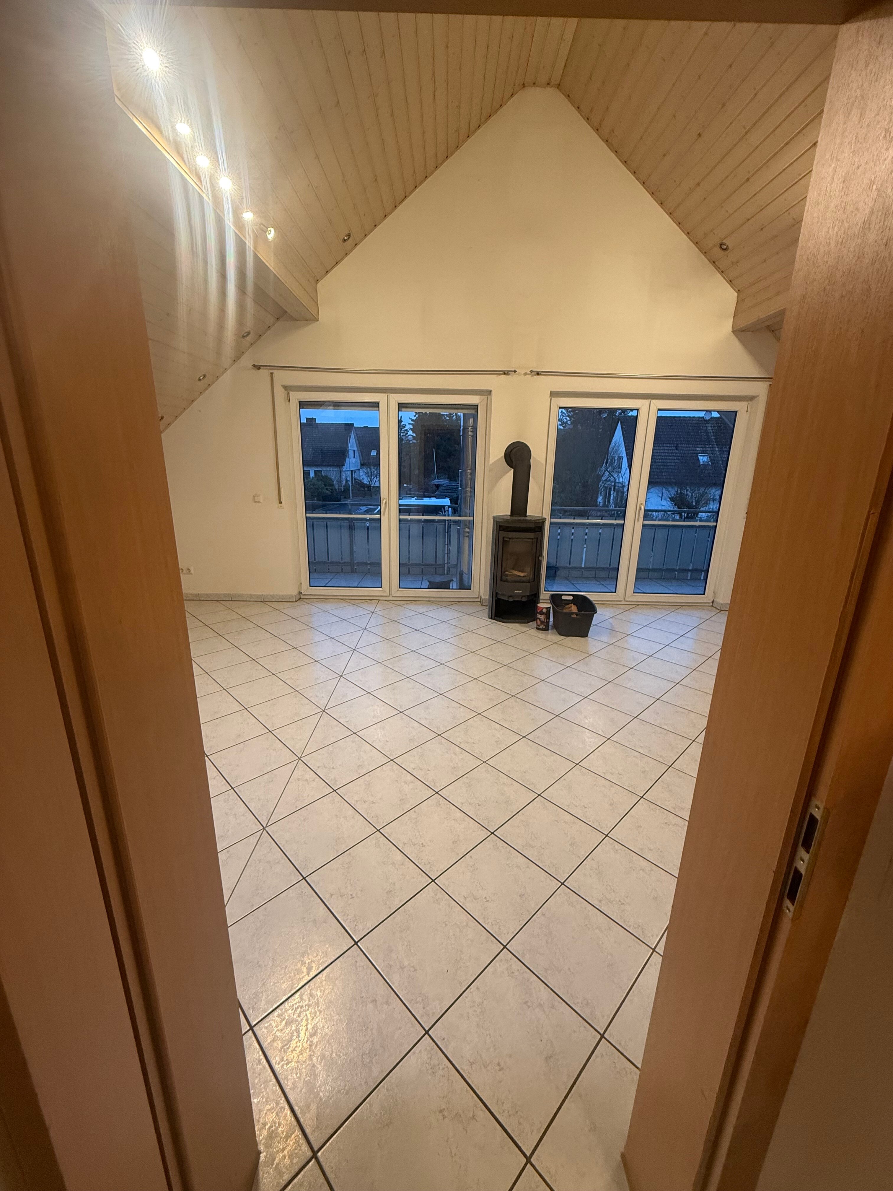 Wohnung zur Miete 1.300 € 3 Zimmer 90 m²<br/>Wohnfläche 1.<br/>Geschoss Königsbergerstrasse 66 Wellerstadt Baiersdorf 91083