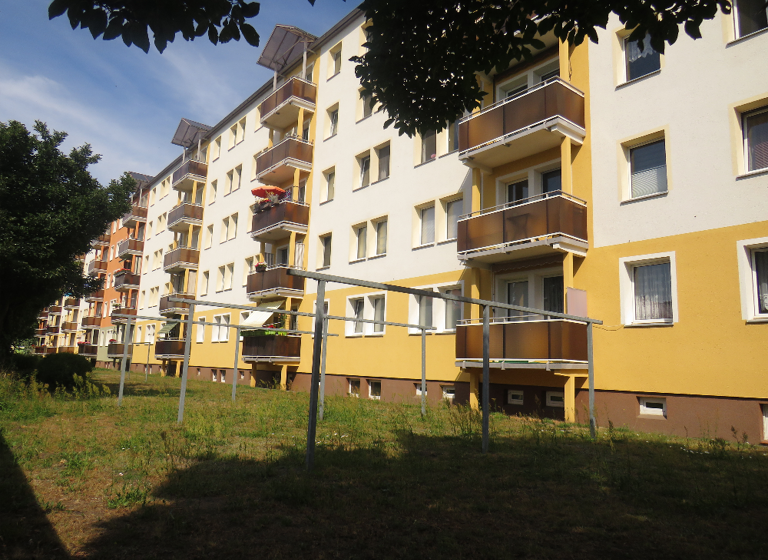 Wohnung zur Miete 299 € 2 Zimmer 47,3 m²<br/>Wohnfläche 4.<br/>Geschoss ab sofort<br/>Verfügbarkeit Platz des Friedens 5 Sandersdorf Sandersdorf-Brehna 06792