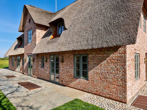 Einfamilienhaus zum Kauf - Erstbezug 6 Zimmer 330 m² 834 m² Grundstück Morsum Sylt 25980