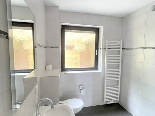 Wohnung zur Miete 980 € 3 Zimmer 110 m² frei ab sofort Innenstadt Kaiserslautern 67663