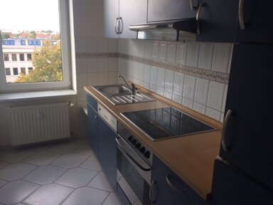 Wohnung zur Miete 380 € 2 Zimmer 63,2 m² 4. Geschoss frei ab 01.12.2024 Leipziger Straße 51a Helmholtzstraße Magdeburg 39112