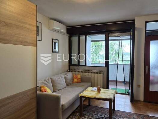 Wohnung zur Miete 700 € 1 Zimmer 53 m² 4. Geschoss Gomboseva Zagreb