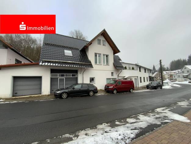 Mehrfamilienhaus zum Kauf provisionsfrei 281.000 € 8 Zimmer 250,4 m² 1.046 m² Grundstück Altendambach Schleusingen 98553