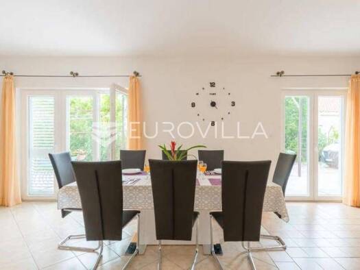 Haus zum Kauf 580.000 € 6 Zimmer 200 m² Strozanac Podstrana
