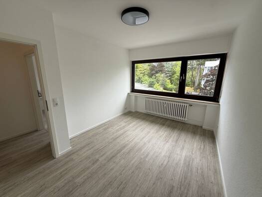 Wohnung zur Miete 700 € 2 Zimmer 32 m² Geschoss 2/3 frei ab sofort Plittersdorf Bad Godesberg 53175
