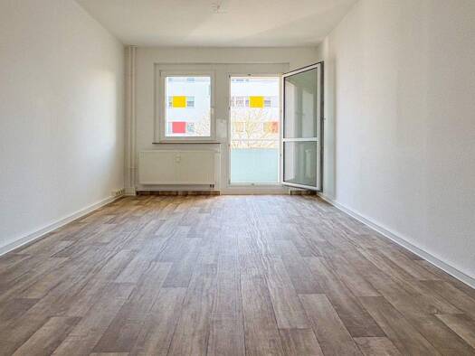 Wohnung zur Miete 269 € 2 Zimmer 56,7 m² 2. Geschoss Zaderastraße 56 Westend Plauen 08523