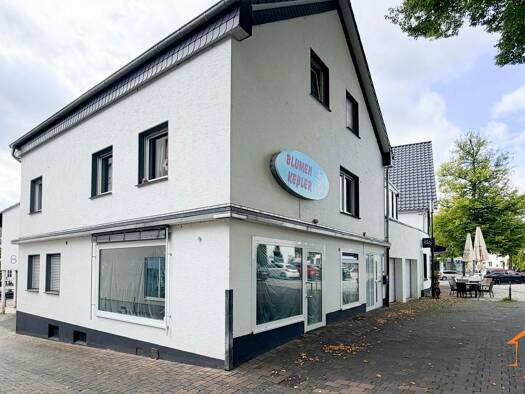 Laden zur Miete 600 € 3 Zimmer 74 m² Verkaufsfläche Meister-Stütting-Straße 6 Körbecke Möhnesee 59519