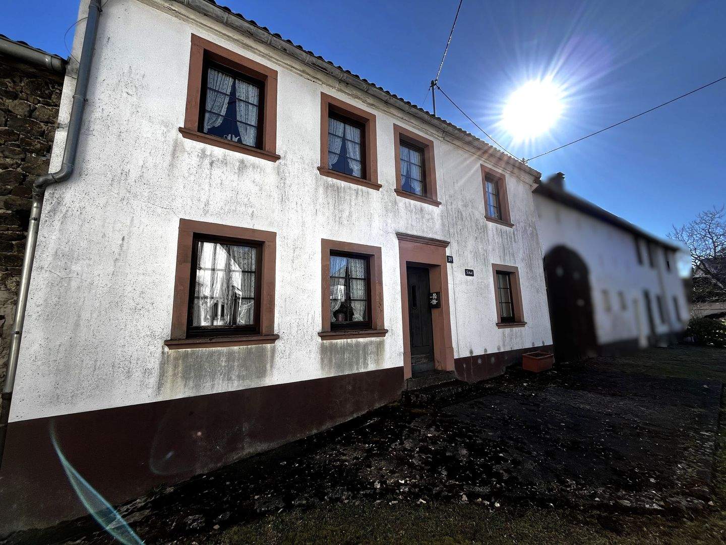 Immobilie in Oberstadtfeld - NÜRBURGRING !!! Bauernhaus *Einfamilienhaus * Oberstadtfeld * Daun * Hillesheim *Tierhaltung* Scheune*Stall* Nahe A1/B421** EFH/MFH/ZWH * Büro * Praxi - Bild 3