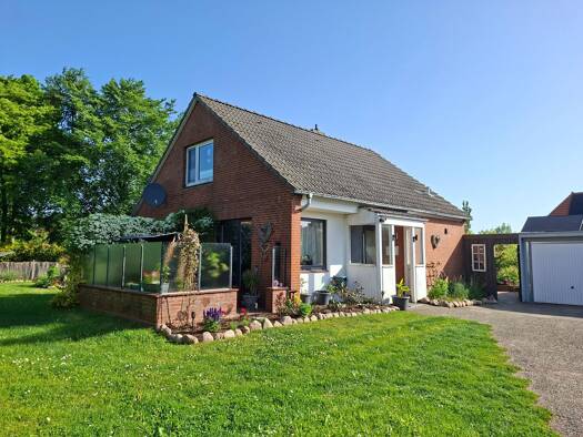 Einfamilienhaus zum Kauf provisionsfrei 315.000 € 4 Zimmer 92 m² 946 m² Grundstück frei ab 01.01.2027 Oldenburg Oldenburg in Holstein 23758
