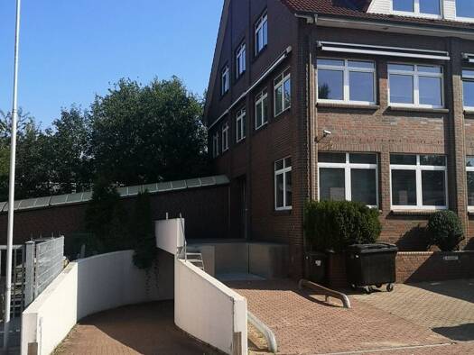Tiefgaragenstellplatz zur Miete provisionsfrei 100 € Maschen Seevetal 21220