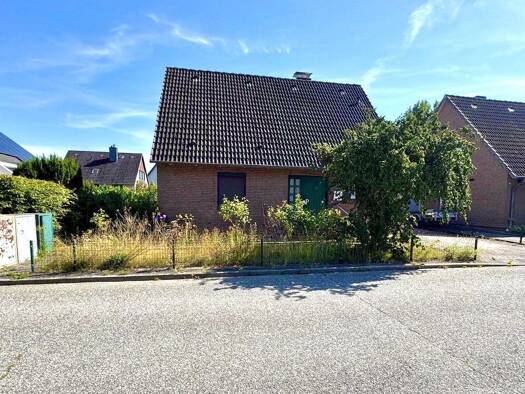 Haus zum Kauf 199.000 € 5 Zimmer 98 m² 596 m² Grundstück Eisvogelweg 3 Elmschenhagen-Süd Elmschenhagen 24146