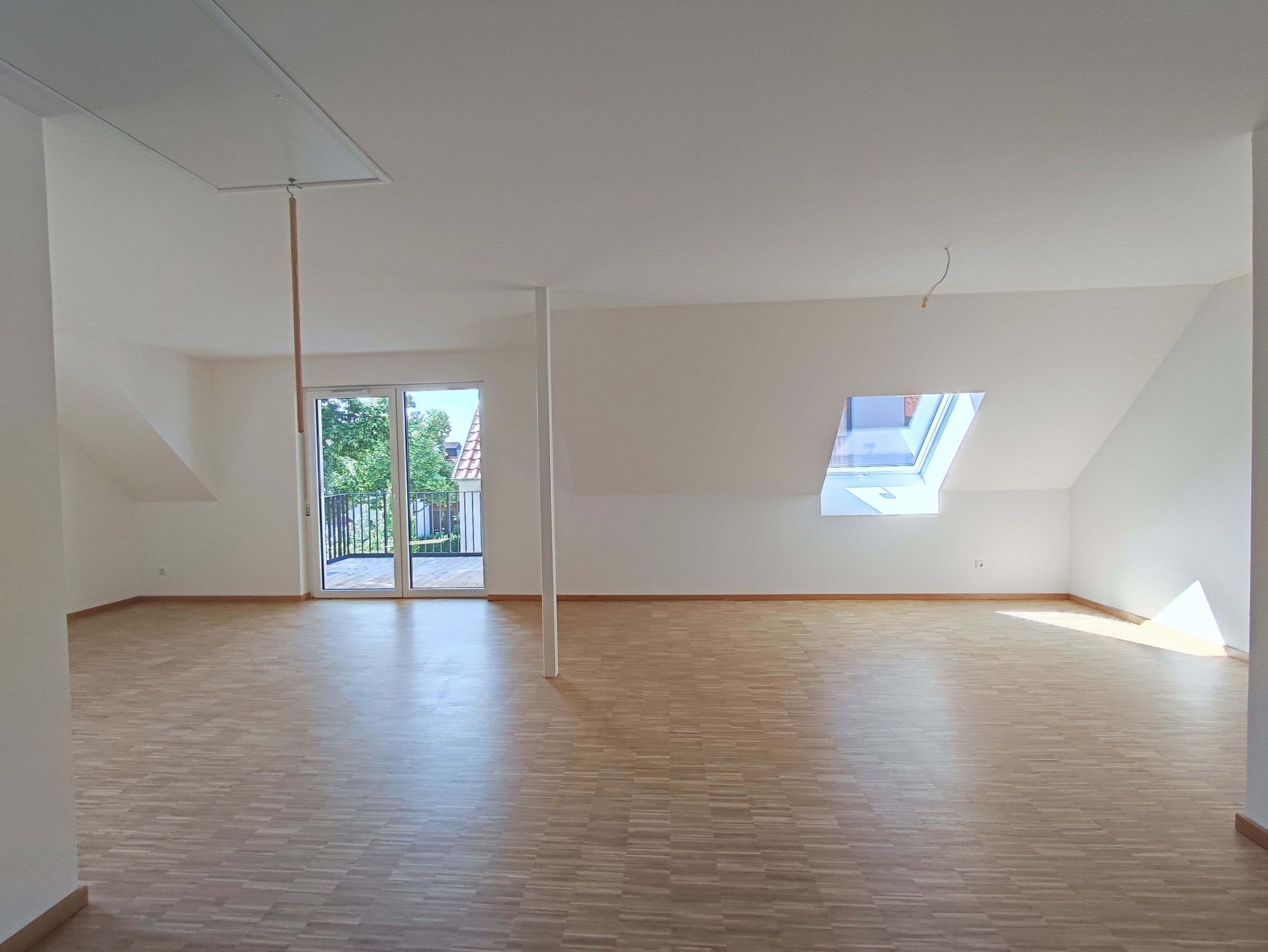 Wohnung zum Kauf provisionsfrei 329.000 € 2 Zimmer 78,5 m²<br/>Wohnfläche 2.<br/>Geschoss ab sofort<br/>Verfügbarkeit Friedhofstraße 5 Gochsheim Gochsheim 97469