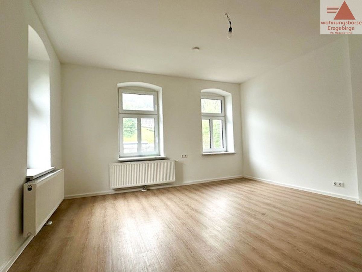 Wohnung zur Miete 587 € 4 Zimmer 97,8 m²<br/>Wohnfläche 1.<br/>Geschoss Annaberger Str. 61 Geyer 09468