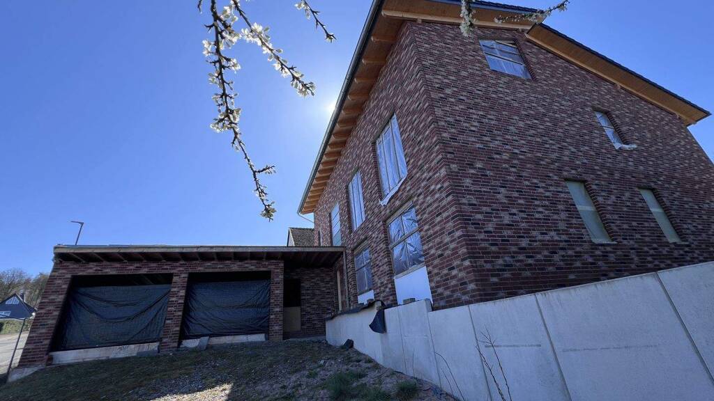 Einfamilienhaus zum Kauf - Erstbezug 297.500 € 9 Zimmer 276 m² 1.026 m² Grundstück Eschershausen 37632