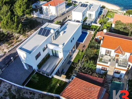 Villa zum Kauf 1.800.000 € 7 Zimmer 300 m² 600 m² Grundstück Trogir 0