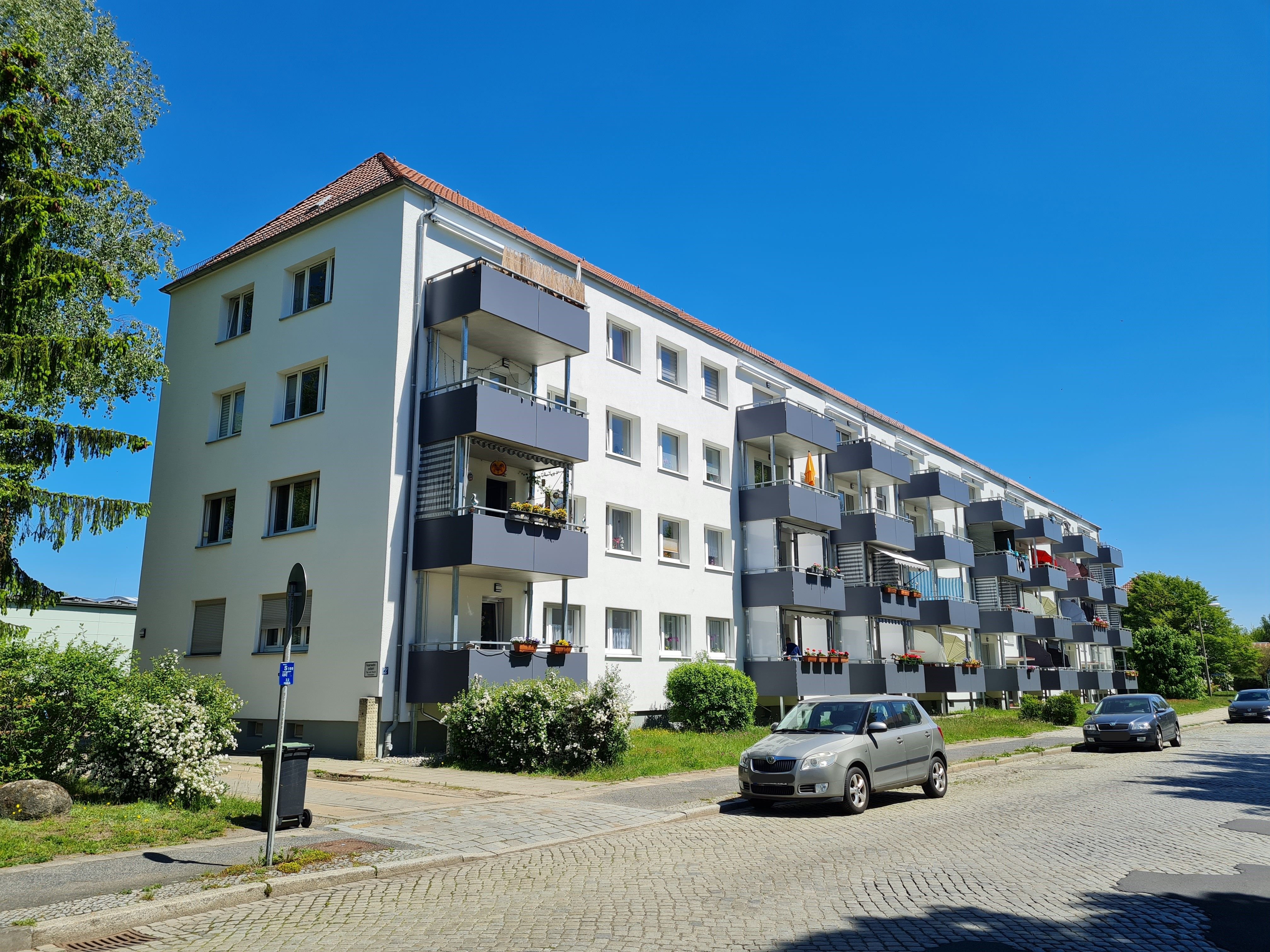 Wohnung zur Miete 455 € 4 Zimmer 70 m²<br/>Wohnfläche 3.<br/>Geschoss 15.04.2025<br/>Verfügbarkeit Kirchstraße 2 Forst-Stadt Forst (Lausitz) 03149