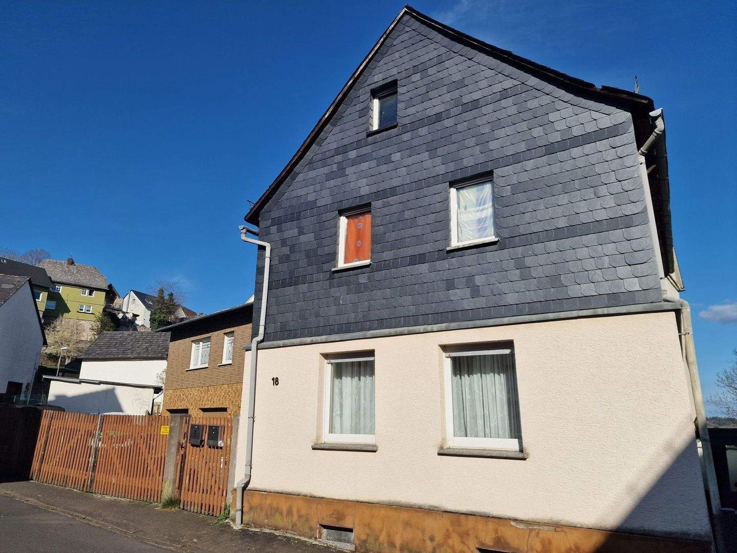 Einfamilienhaus zum Kauf - Mehr