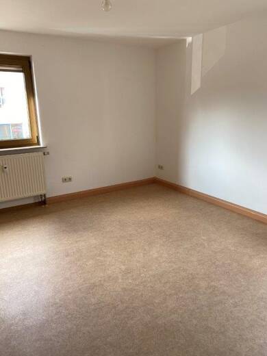 Studio zur Miete 360 € 1 Zimmer 25 m² 1. Geschoss frei ab sofort Hallstadt Hallstadt 96103
