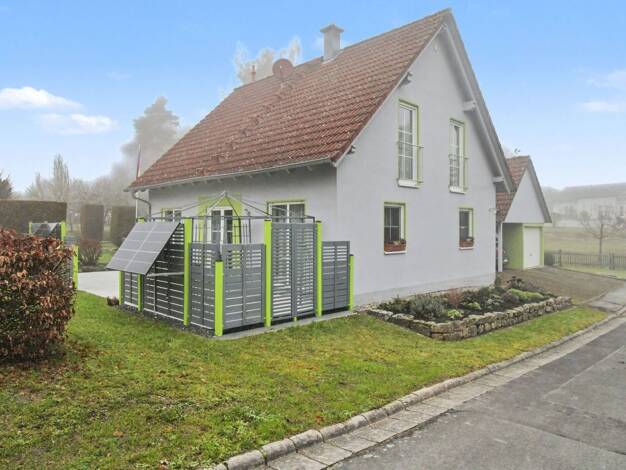 Einfamilienhaus zum Kauf 265.000 € 4 Zimmer 115 m² 680 m² Grundstück Neustädtles Nordheim vor der Rhön 97647