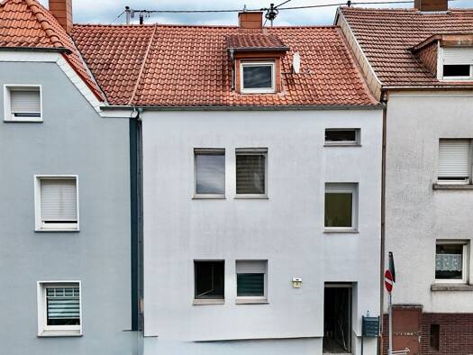 Mehrfamilienhaus zum Kauf 295.000 € 6 Zimmer 153 m² 134 m² Grundstück Innenstadt Neunkirchen 66538