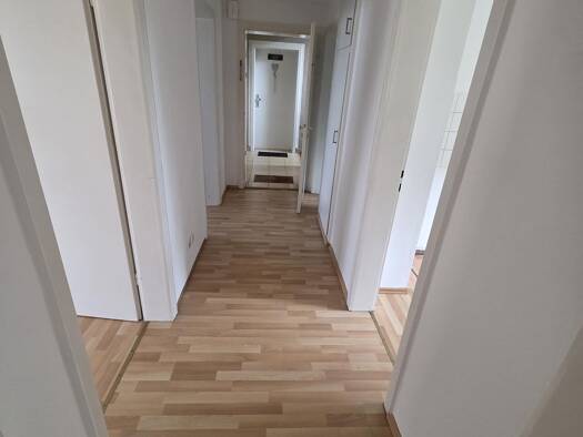 Wohnung zur Miete 392 € 3 Zimmer 62,3 m² frei ab 01.11.2026 Schillerstraße 16 Neustadt Neustadt b.Coburg 96465