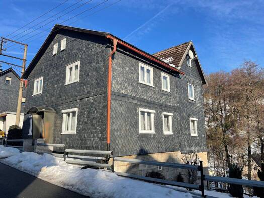 Haus zum Kauf provisionsfrei 89.900 € 7 Zimmer 146 m² 593 m² Grundstück frei ab sofort Steinheider Str.72 Mengersgereuth-Hämmern Frankenblick 96528