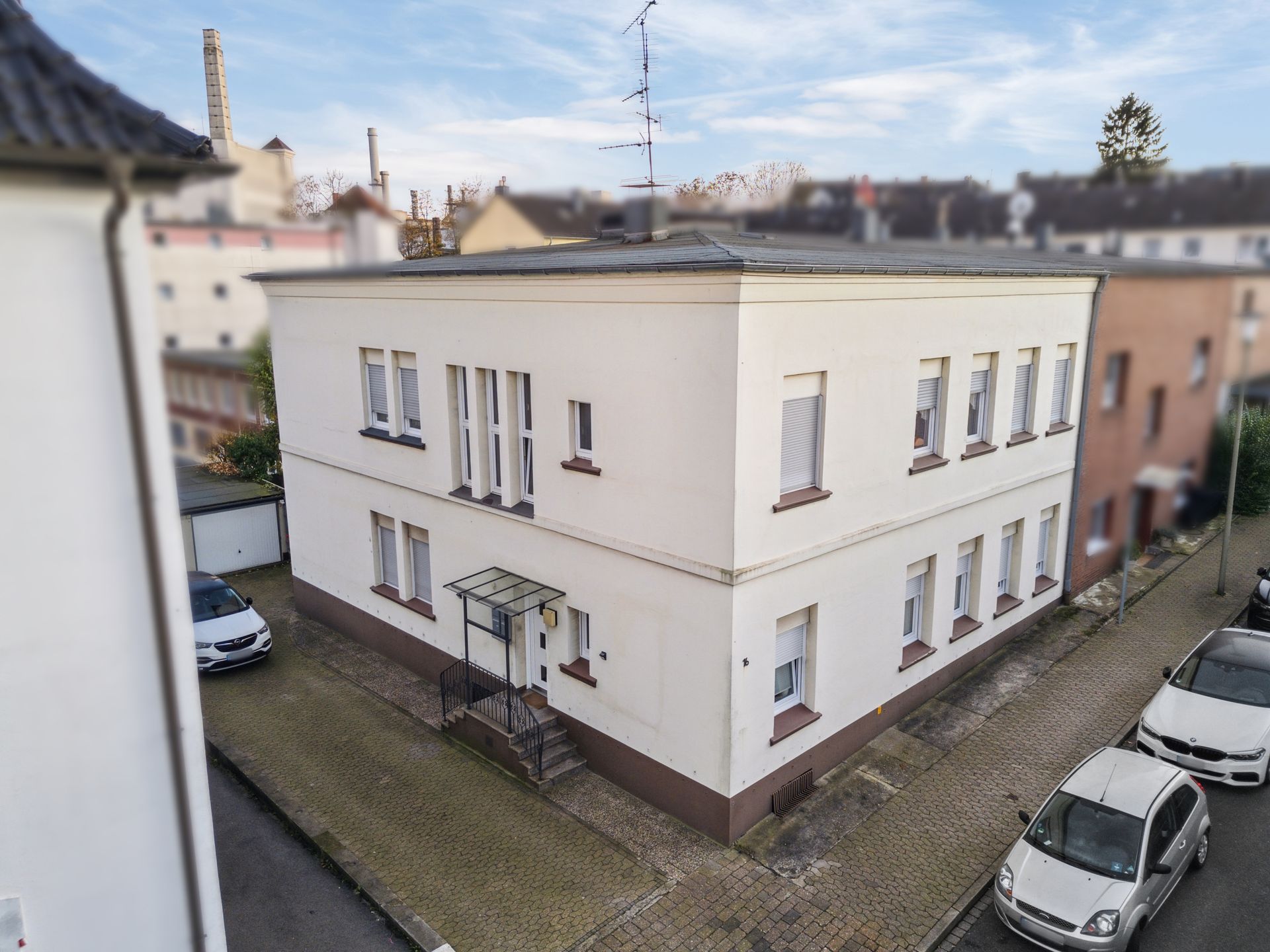 Mehrfamilienhaus zum Kauf 595.000 € 12 Zimmer 276,4 m²<br/>Wohnfläche 398 m²<br/>Grundstück Elberfelder Straße / Flurstraße Mettmann 40822