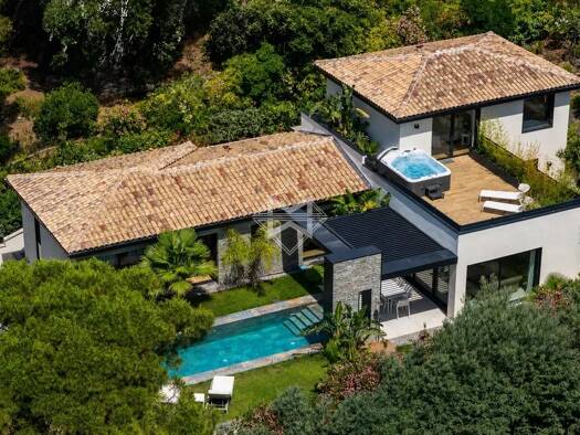 Haus zum Kauf 3.200.000 € 218 m² 1.077 m² Grundstück Basse Suane-Les Virgiles Sainte-Maxime 83120