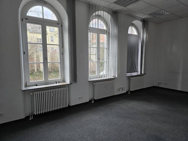 Büro-/Praxisfläche zur Miete 357 € 2 Zimmer Innenstadt Hof 95028
