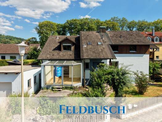 Mehrfamilienhaus zum Kauf 495.000 € 7 Zimmer 243,5 m² 767 m² Grundstück Neumarkt Neumarkt in der Oberpfalz 92318