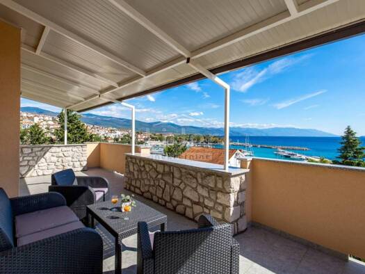 Einfamilienhaus zum Kauf 1.150.000 € 8 Zimmer 300 m² Novi Vinodolski Novi Vinodolski 51250