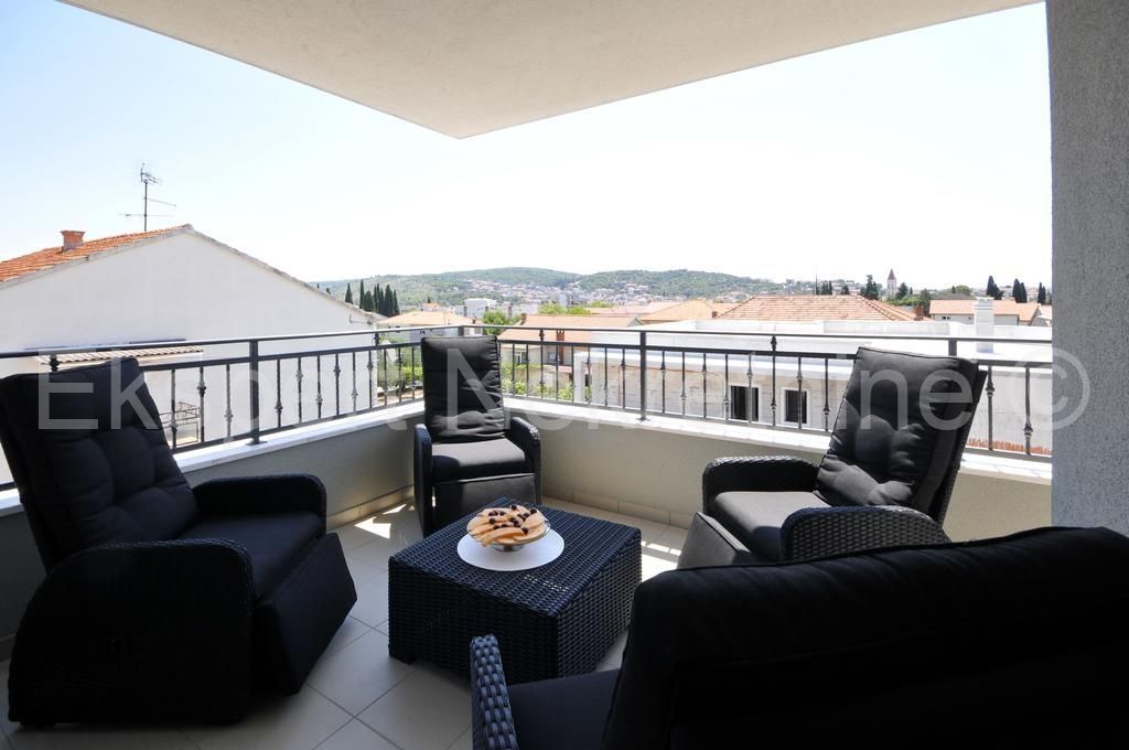 Wohnung zur Miete 900 € 2 Zimmer 59 m²<br/>Wohnfläche 2.<br/>Geschoss Put Mulina Trogir center