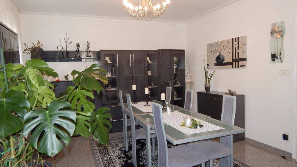 Mehrfamilienhaus zum Kauf 490.000 € 9 Zimmer 133 m² 523 m² Grundstück Stadtgebiet Göppingen 73033