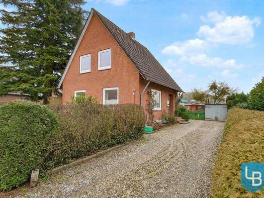 Einfamilienhaus zum Kauf 238.000 € 6 Zimmer 102,7 m² 1.049 m² Grundstück Kühren Helmstorf / Kühren 24321