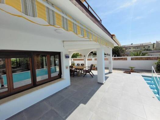 Einfamilienhaus zum Kauf 425.000 € 7 Zimmer 260 m² 1.000 m² Grundstück Vinaròs 12500
