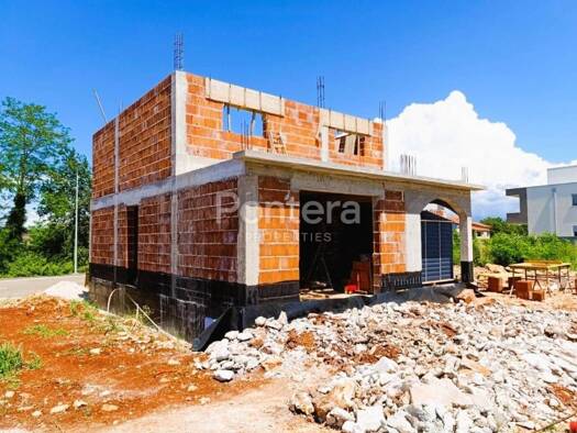 Haus zum Kauf 350.000 € 6 Zimmer 161 m² Petrovija, Umag Lovrecica, Petrovija, Materada