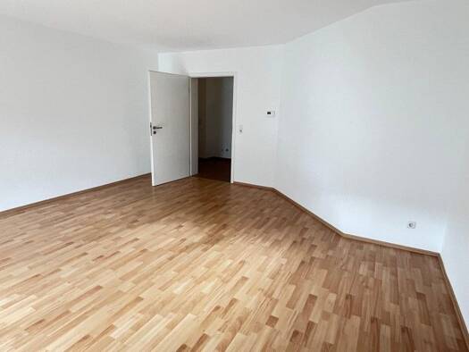 Terrassenwohnung zur Miete 1.300 € 4 Zimmer 101 m² frei ab sofort Kloppenheim Karben 61184