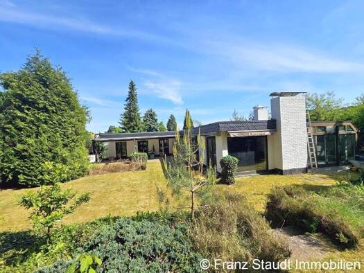 Bungalow zum Kauf 940.000 € 6 Zimmer 204,6 m² 3.393 m² Grundstück Waldstadt Kleinostheim 63801