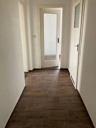 Wohnung zur Miete 246 € 2 Zimmer 42,3 m² 2. Geschoss frei ab 01.09.2025 Kastanienweg 17 Bernburg Bernburg (Saale) 06406