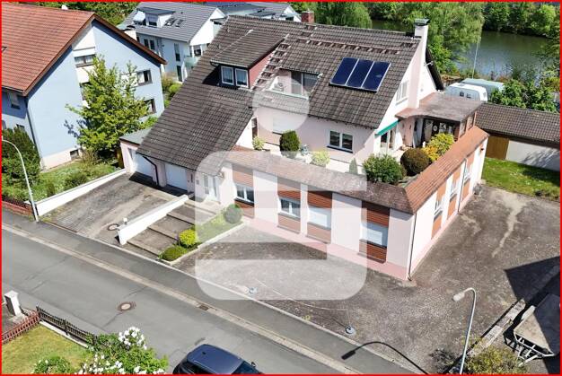 Mehrfamilienhaus zum Kauf 899.000 € 15 Zimmer 217,7 m² 920 m² Grundstück frei ab sofort Forchheim Forchheim 91301