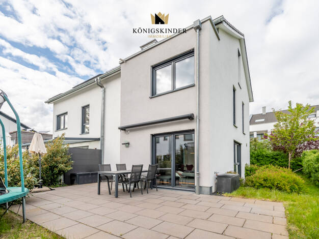 Doppelhaushälfte zum Kauf 895.000 € 5 Zimmer 154,7 m² 243 m² Grundstück Stuttgart 70439