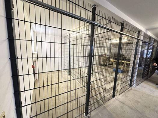 Lagerhalle zur Miete 6 € 200 m² Lagerfläche Stadtzentrum Emden 26725