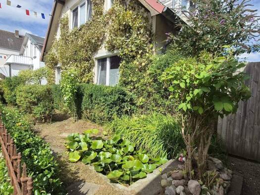 Einfamilienhaus zum Kauf 259.000 € 7 Zimmer 155 m² 490 m² Grundstück frei ab 01.11.2026 Zingelstraße 37 Meldorf 25704