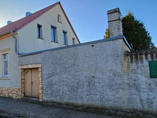 Doppelhaushälfte zum Kauf 49.000 € 5 Zimmer 100 m² 487 m² Grundstück Schneidlingen Hecklingen 39444