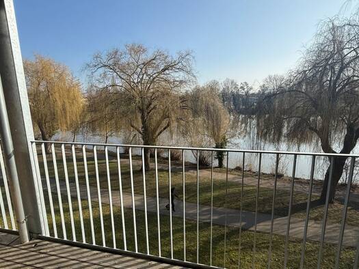 Wohnung zur Miete 995 € 2 Zimmer 63 m² Geschoss 2/5 frei ab sofort Kitzingen 97318